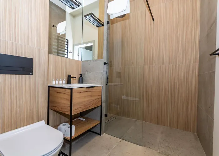 Inpoint Sunny Next To Wawel Castle - Kossaka 5 Self Check-in Krakau